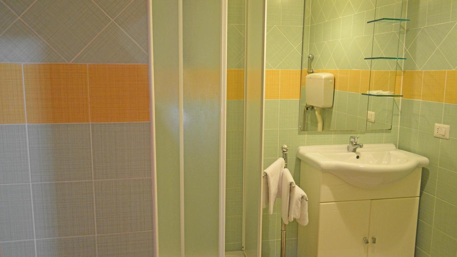 Splash'S Rooms Spadafora Buitenkant foto