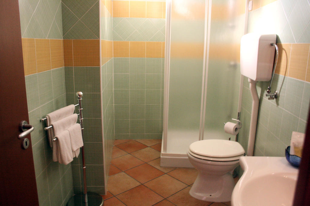 Splash'S Rooms Spadafora Kamer foto