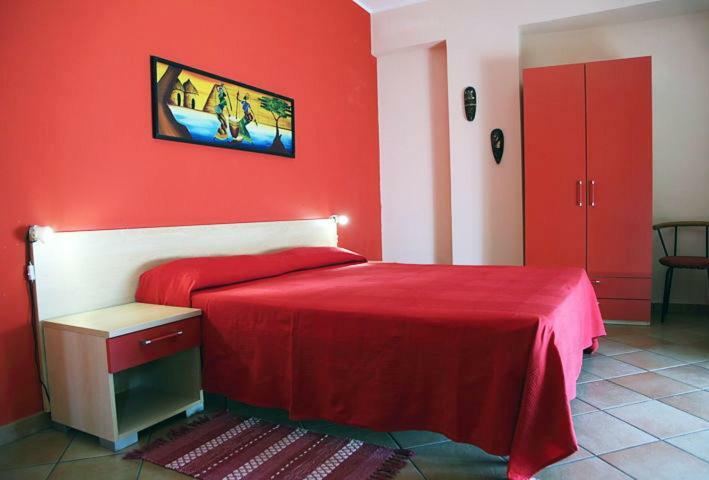 Splash'S Rooms Spadafora Buitenkant foto